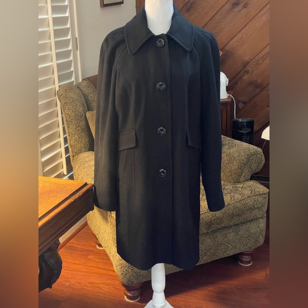 LONDON FOG Black Wool Collared Coat button down size medium slant front pockets - Picture 4 of 13
